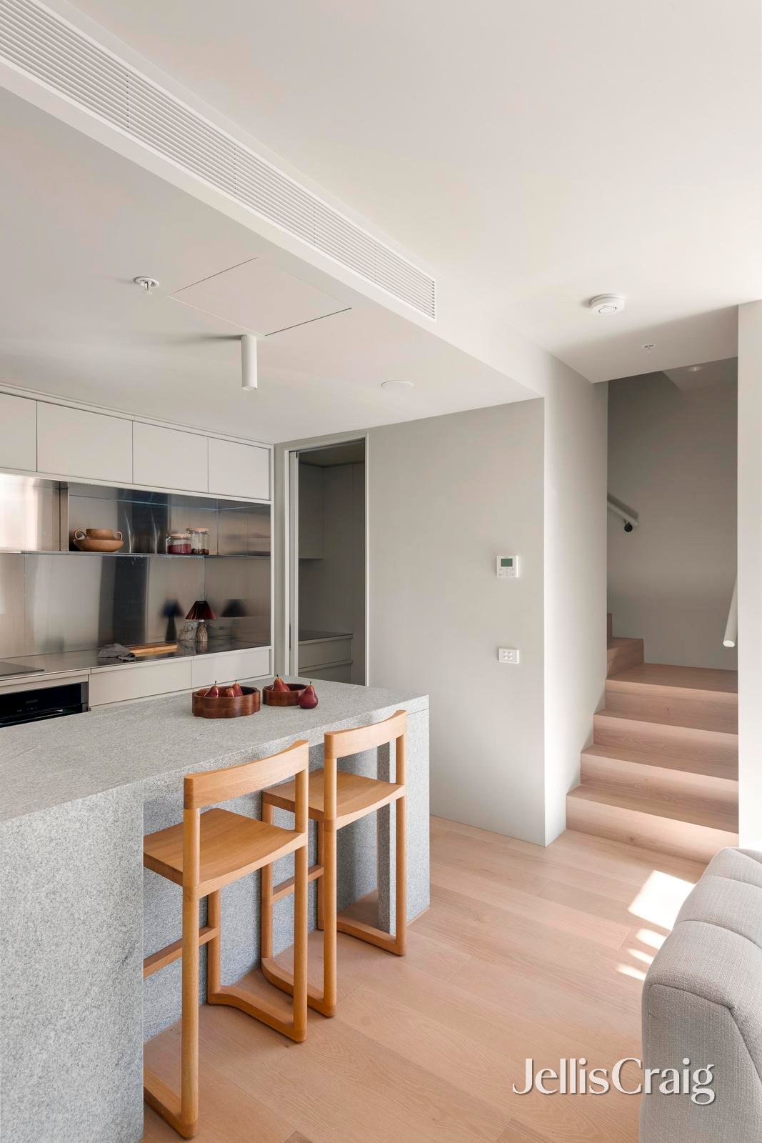 12 Little Smith Street, Fitzroy image 6