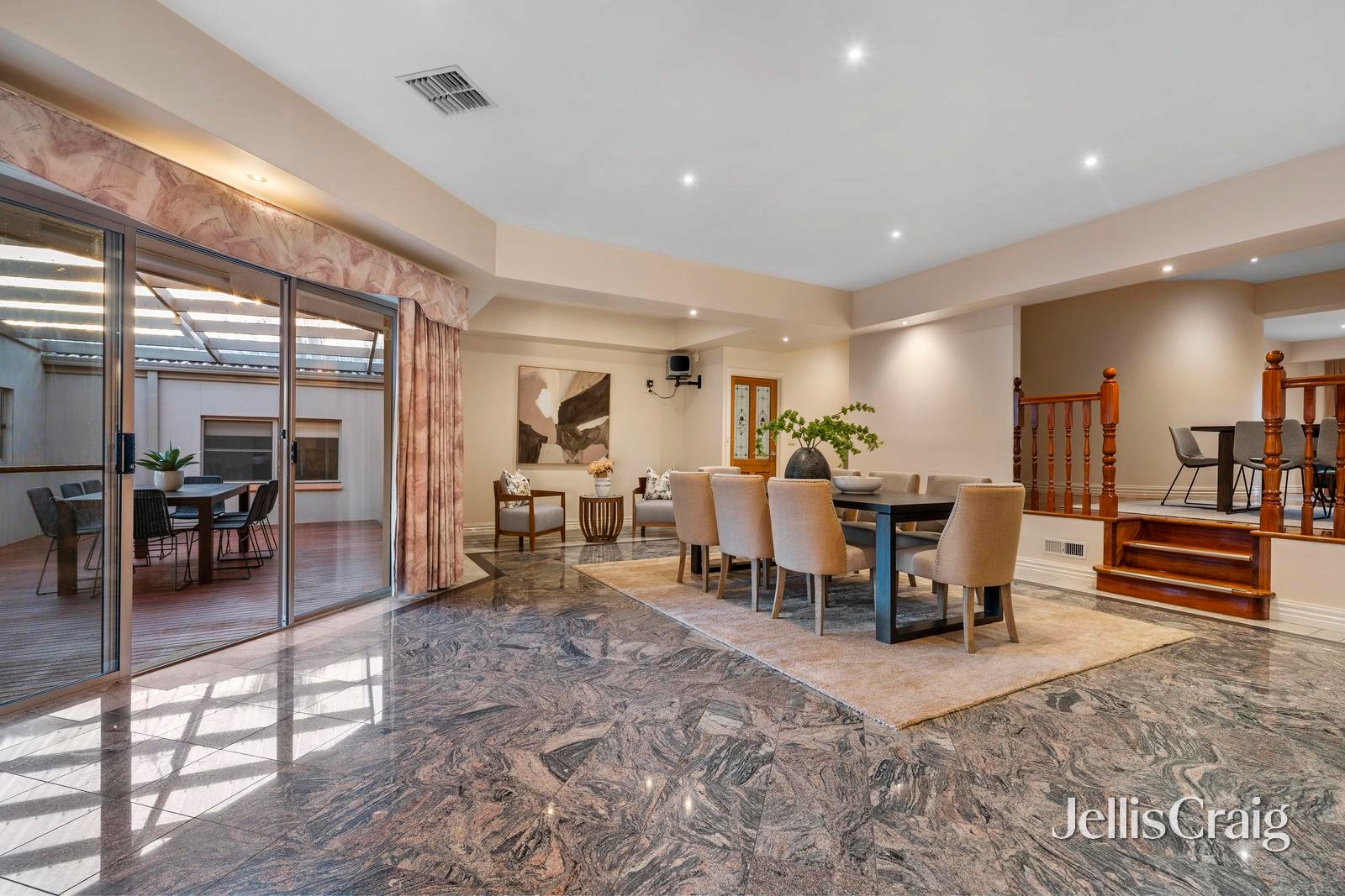 12 Little Street, Glen Waverley image 6