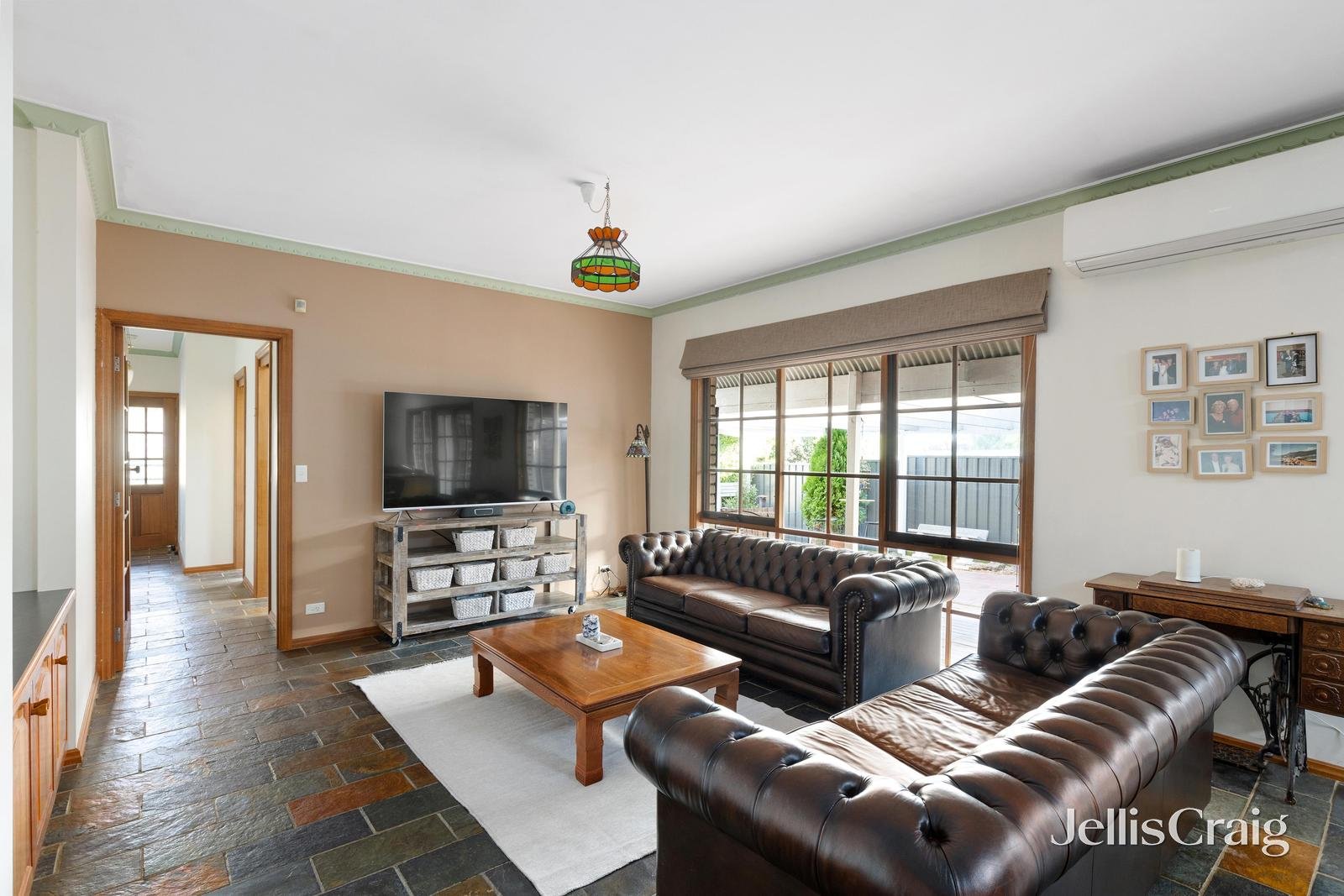 12 Lotus Court, Diamond Creek image 3