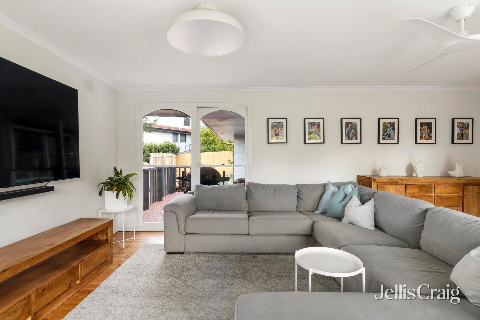 12 Lowan Avenue, Yallambie image 7