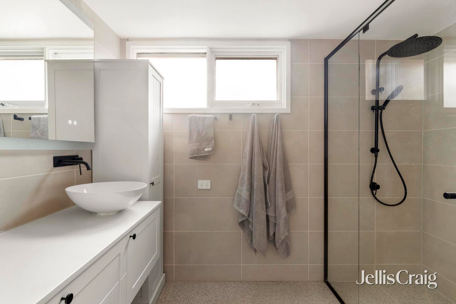 12 Lowan Avenue, Yallambie image 14