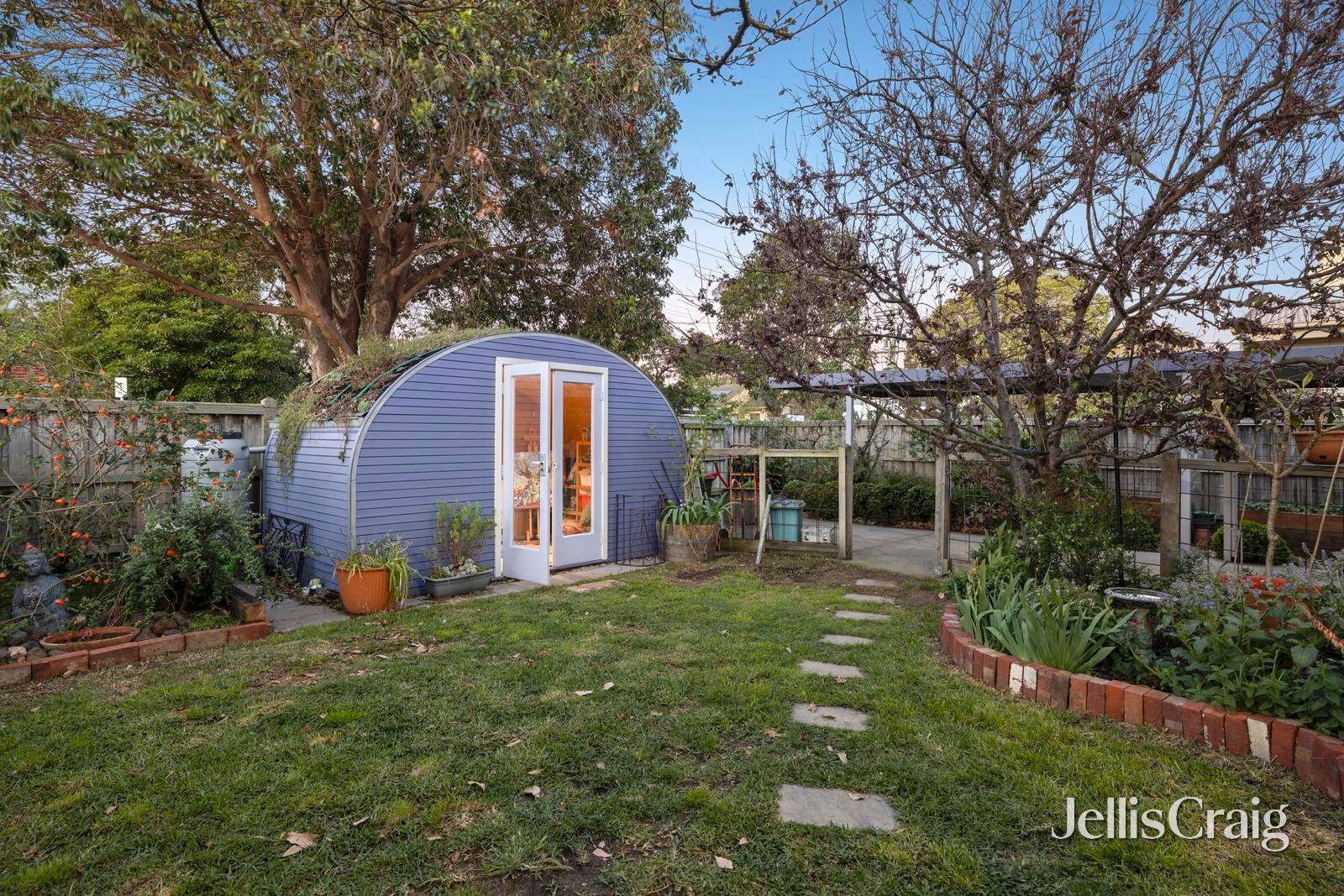 1/2 Luckins Road, Bentleigh image 15