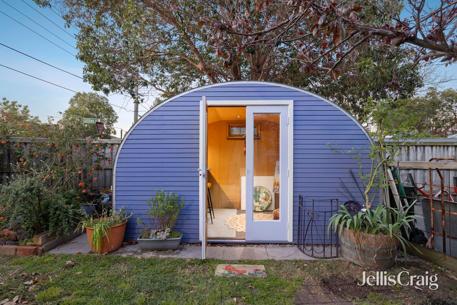 1/2 Luckins Road, Bentleigh image 16