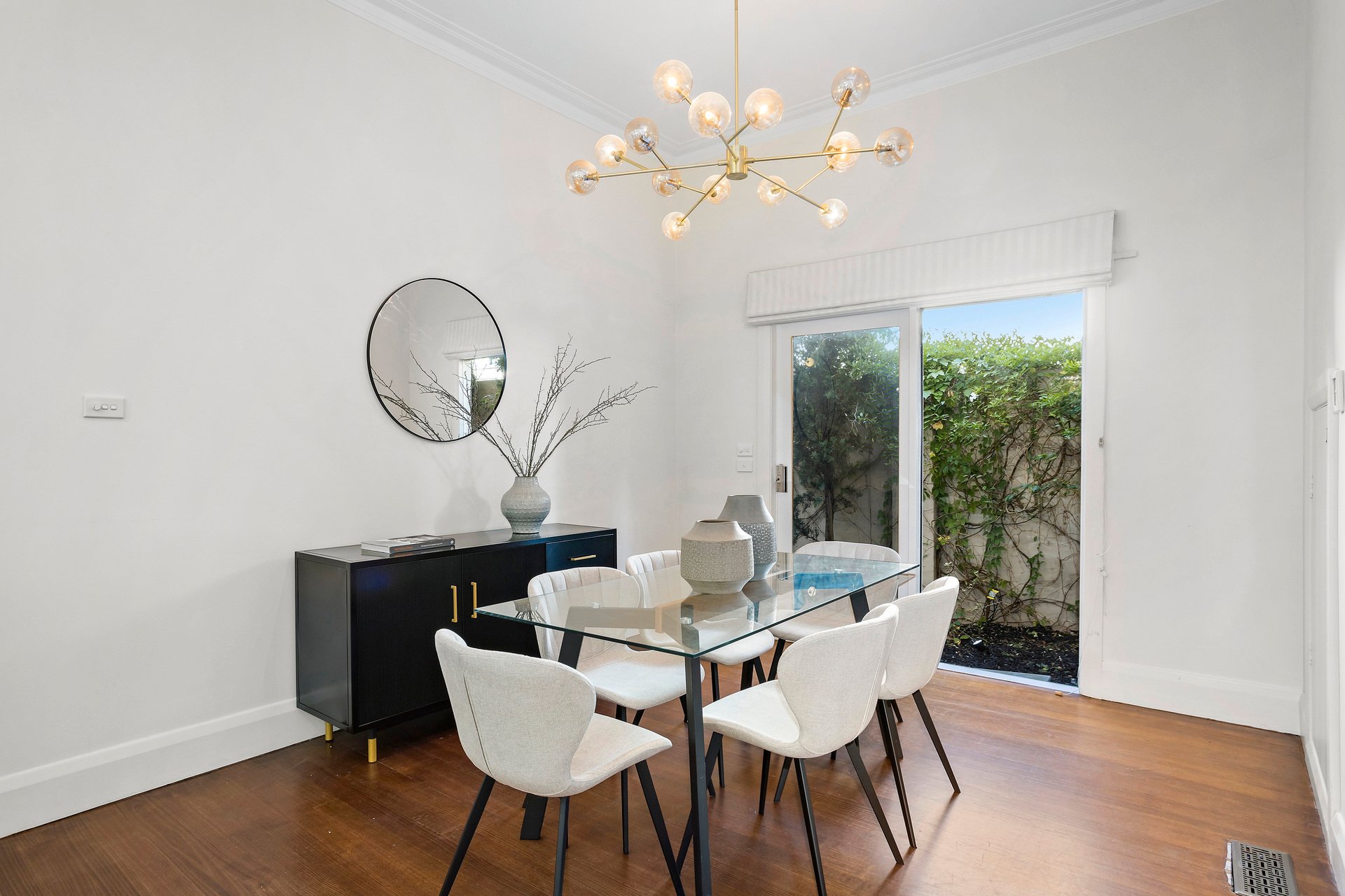Property Gallery Thumbnail 6