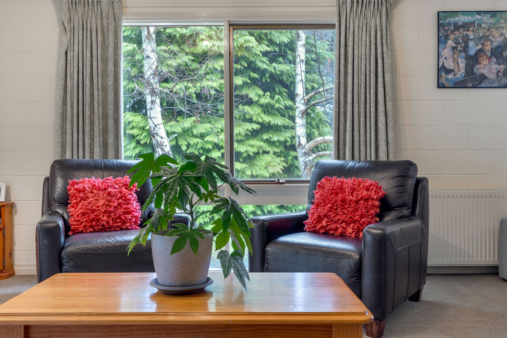 Property Gallery Thumbnail 9