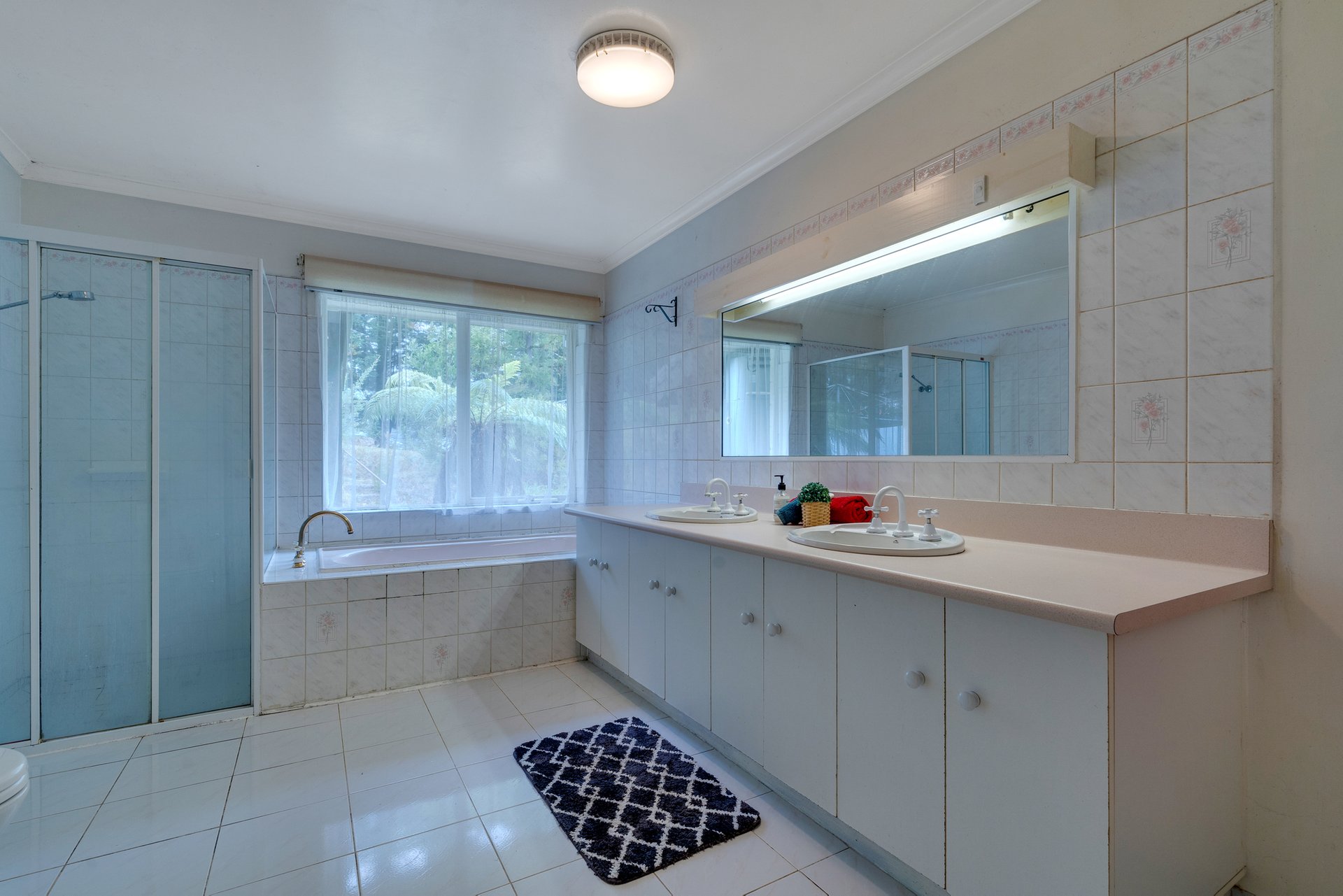 Property Gallery Thumbnail 12