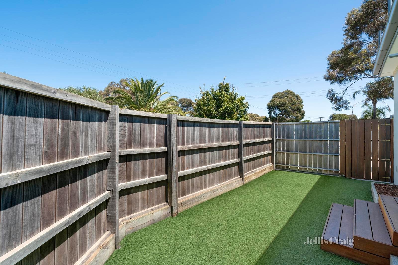 12 Macdonald Avenue, Altona North image 11