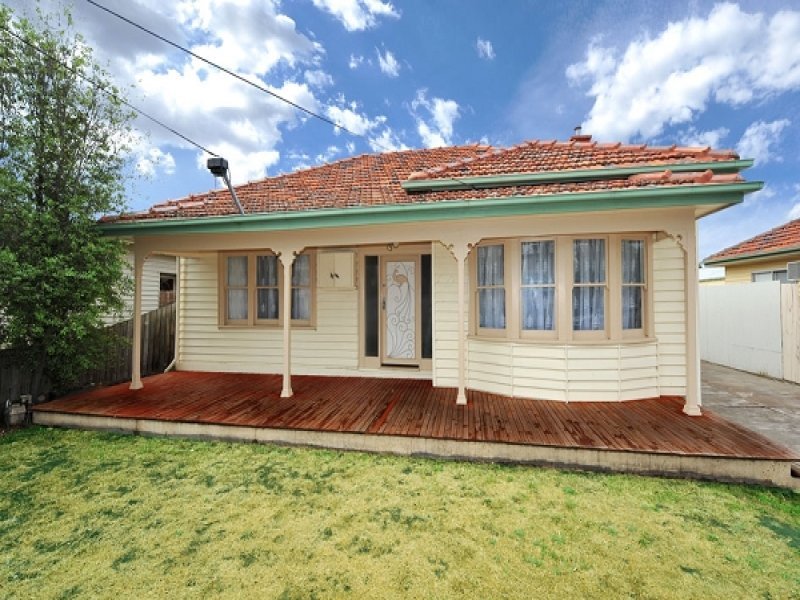 12 Maddox Road, Newport image 1