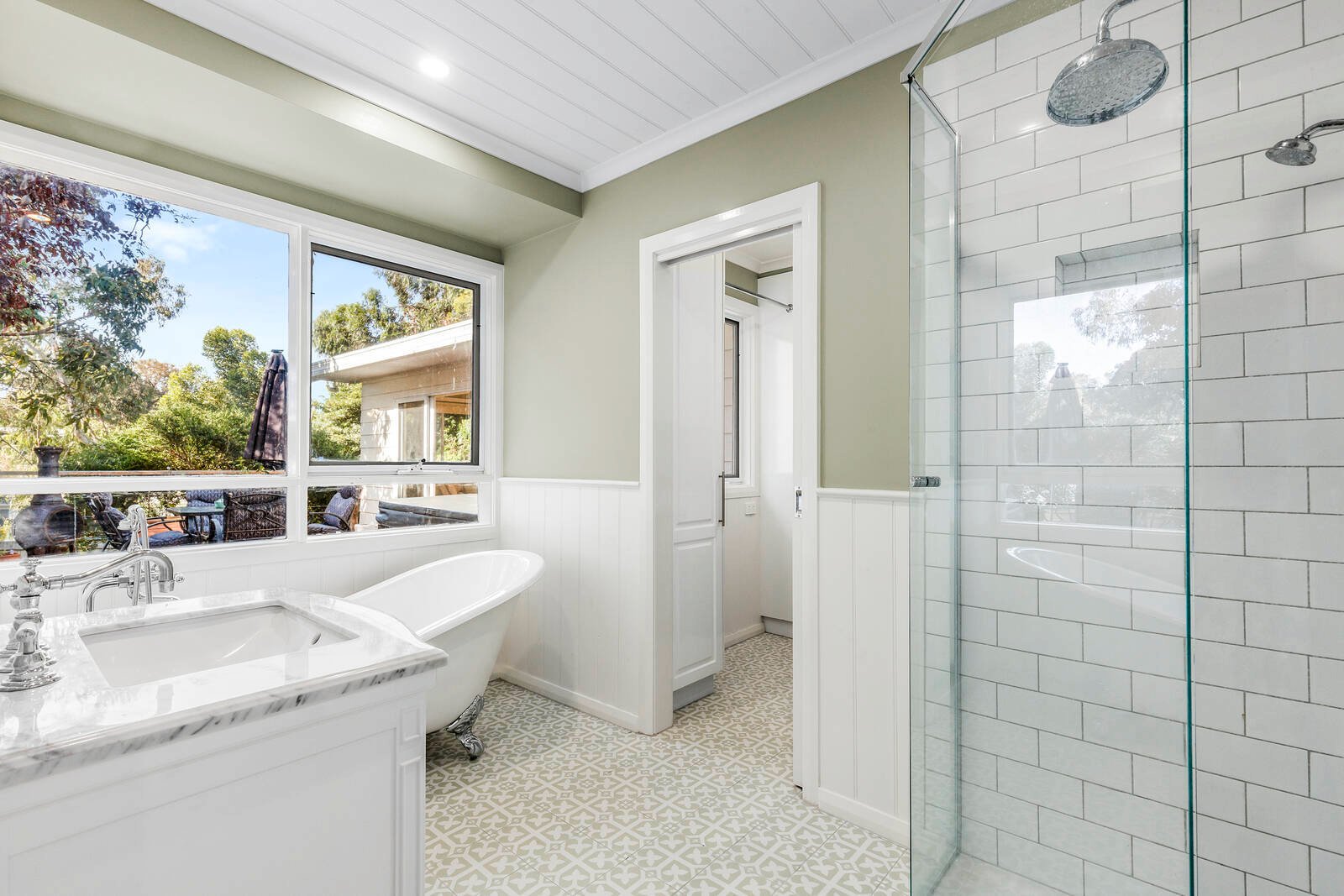Property Gallery Thumbnail 13