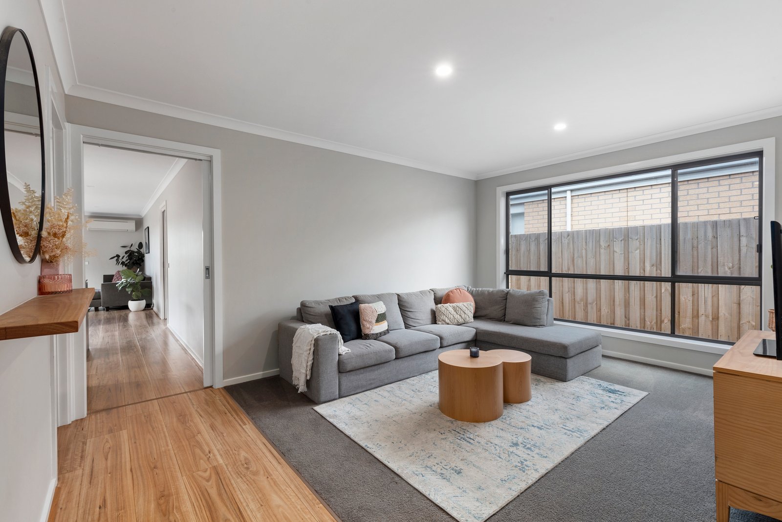 Property Gallery Thumbnail 9