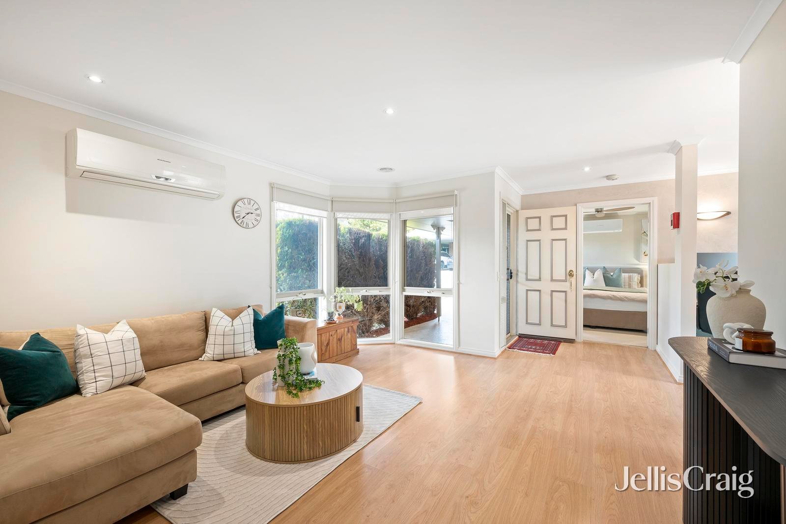 12 Manifold Court, Croydon South image 4