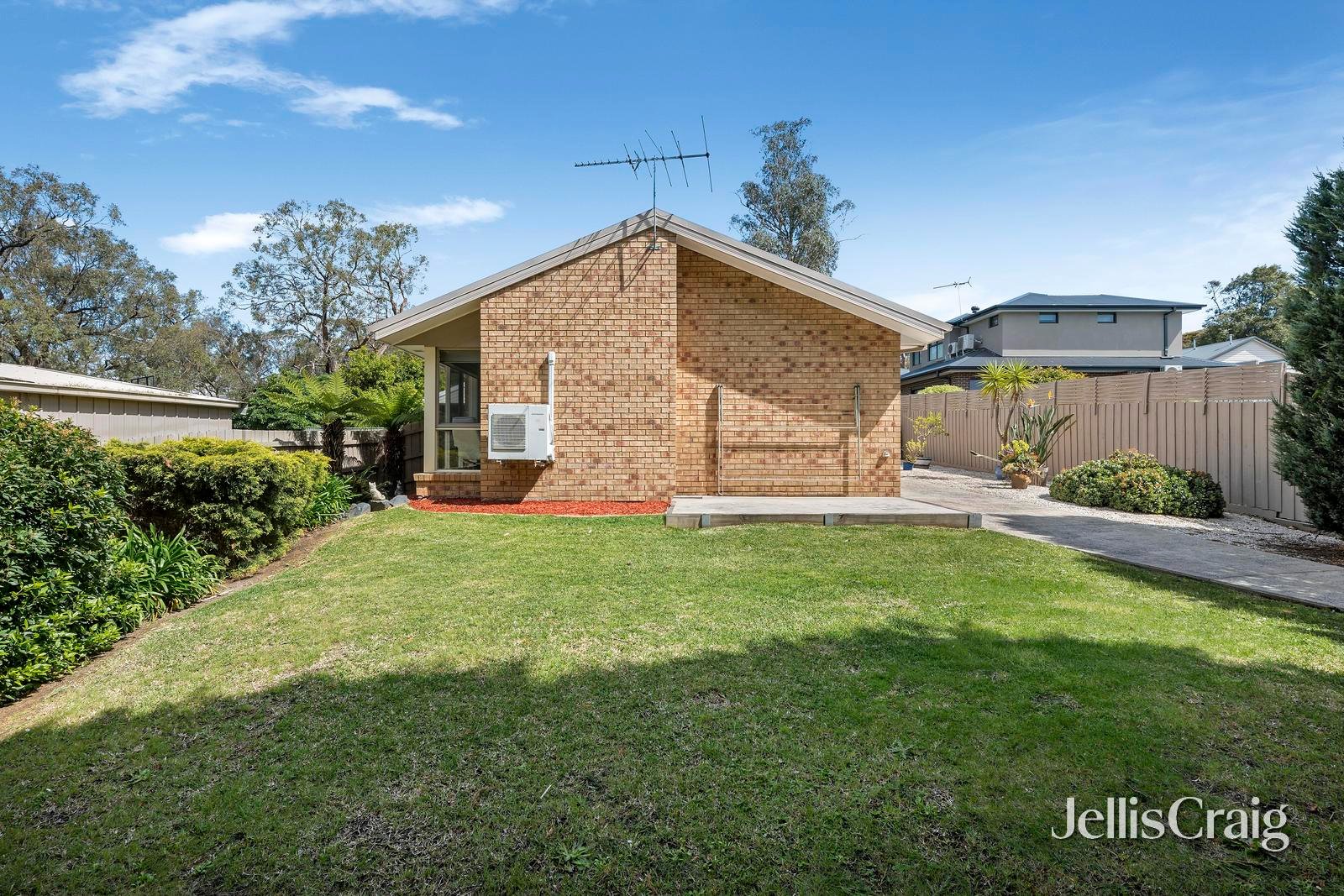 12 Manifold Court, Croydon South image 11