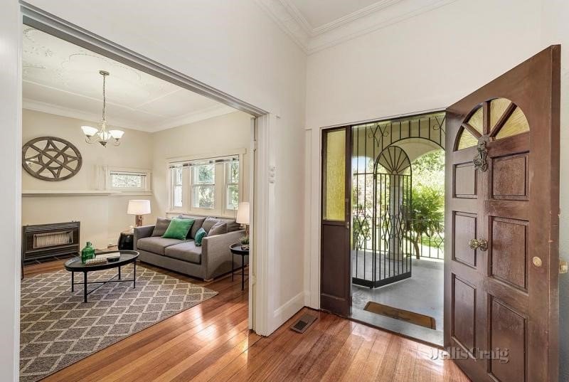 12 Maple Crescent, Camberwell image 6