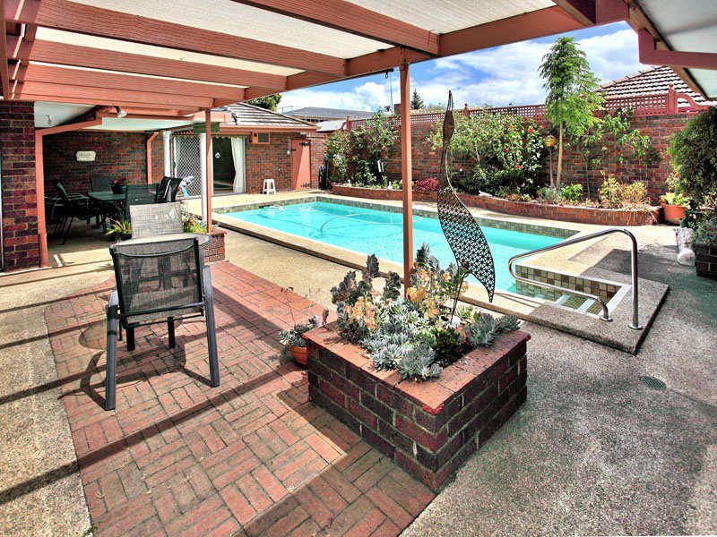 12 Marriage Road, Brighton East image 3