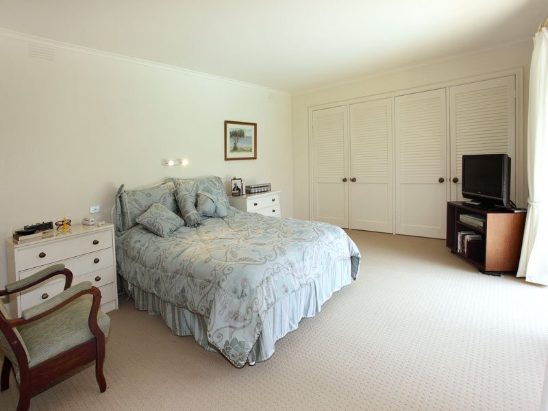 12 Marriage Road, Brighton East image 5