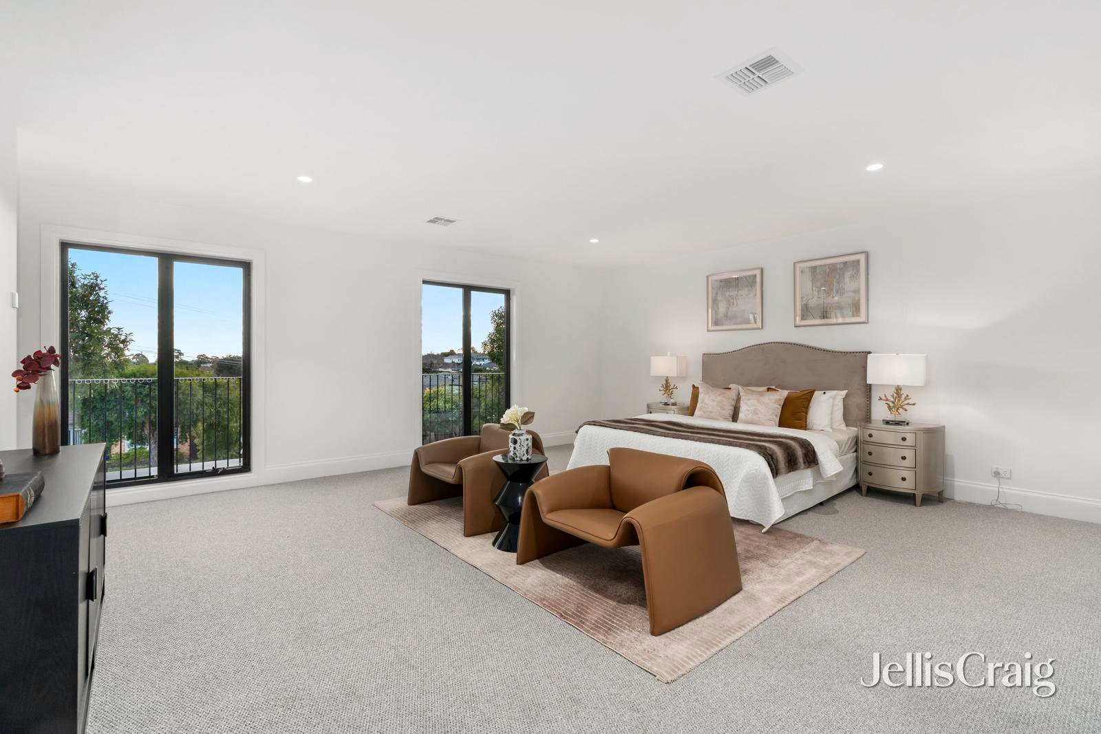 12 Mayfield Drive, Mount&nbsp;Waverley image 11