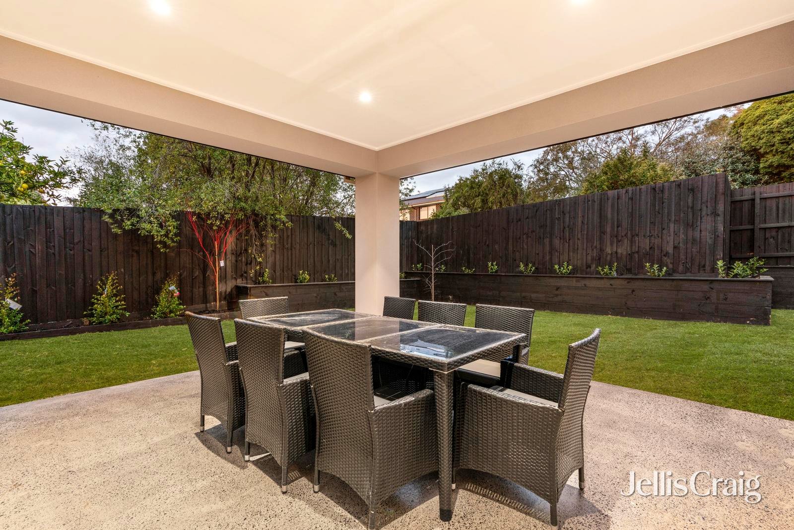 12 Mayfield Drive, Mount&nbsp;Waverley image 17