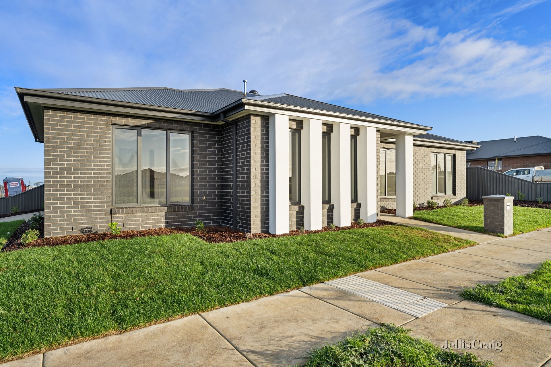 12 McLeod Crescent, Lucas image 2