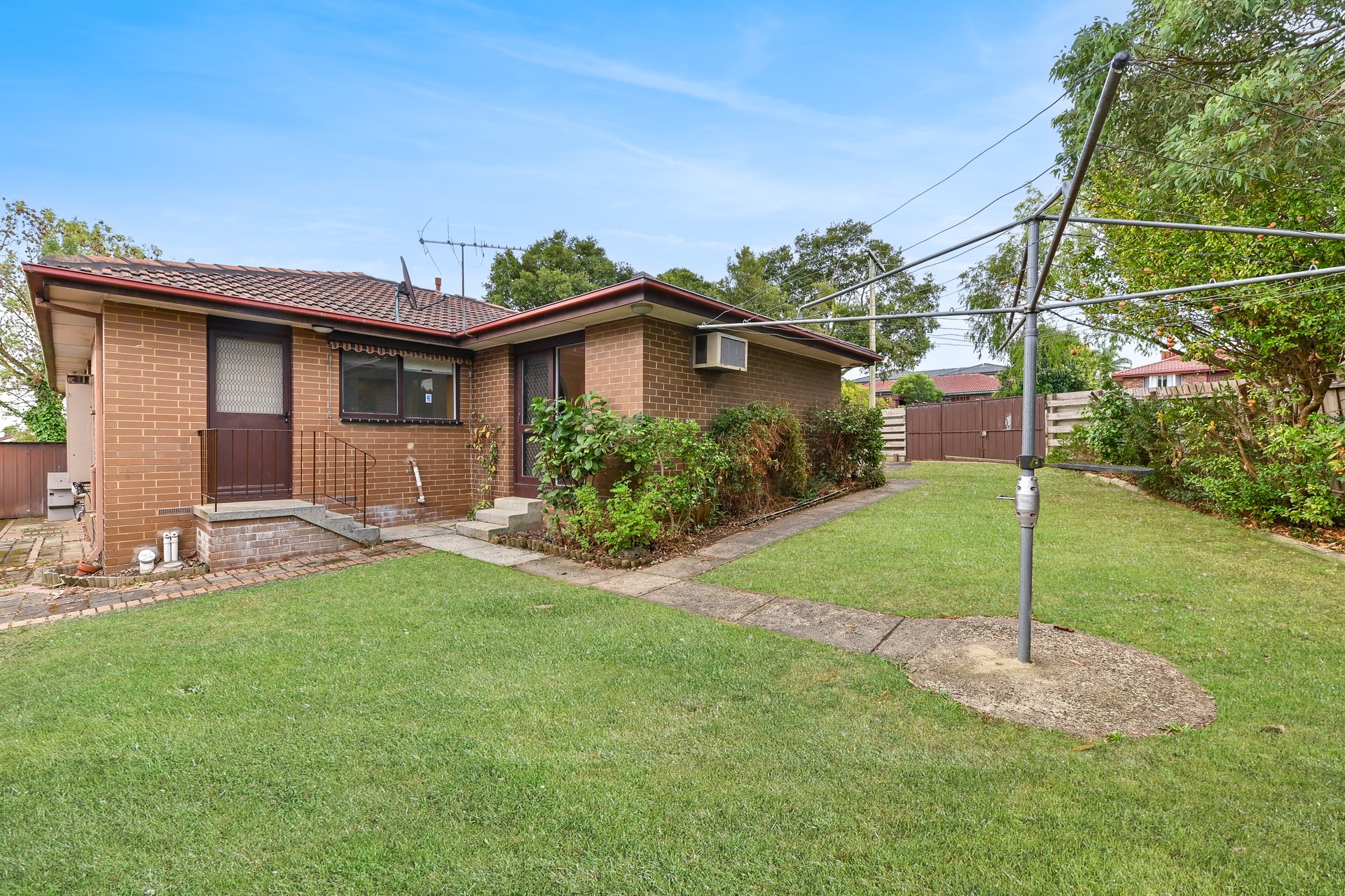 12 Meadowbrook Drive, Wheelers Hill image 6