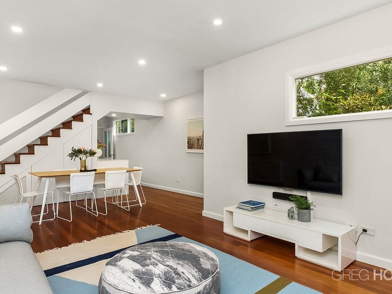 12 Melbourne Road, Williamstown image 3