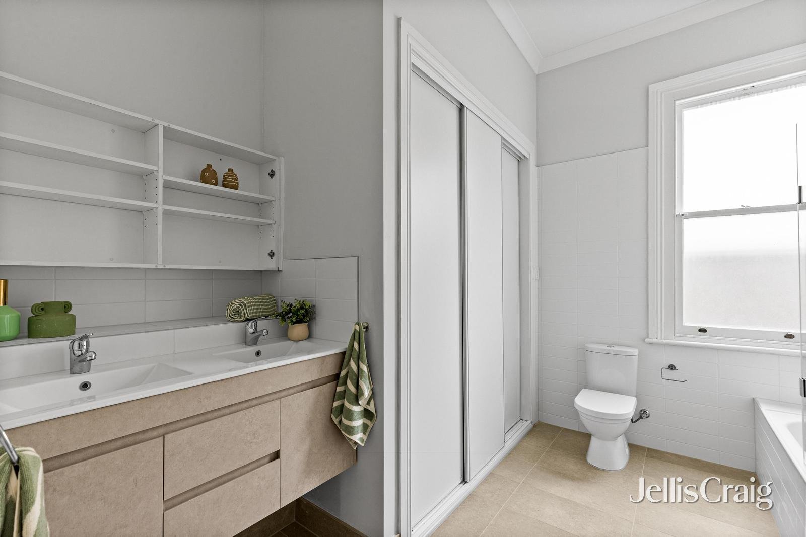 12 Melbourne Road, Williamstown image 9