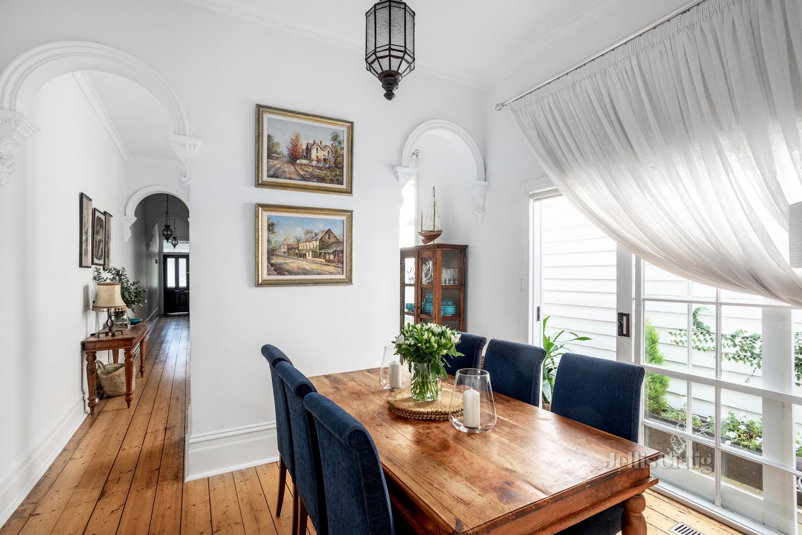 12 Merton Place, Albert Park image 2