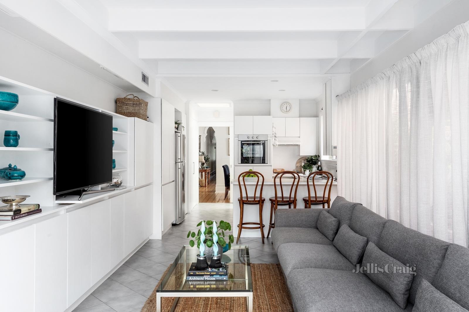 12 Merton Place, Albert Park image 7