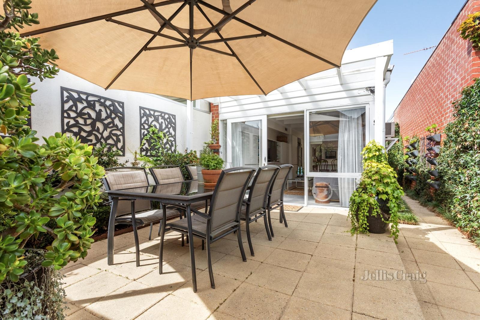 12 Merton Place, Albert Park image 12