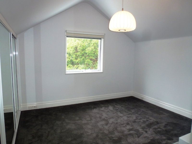 12 Merton Street, Albert Park image 7