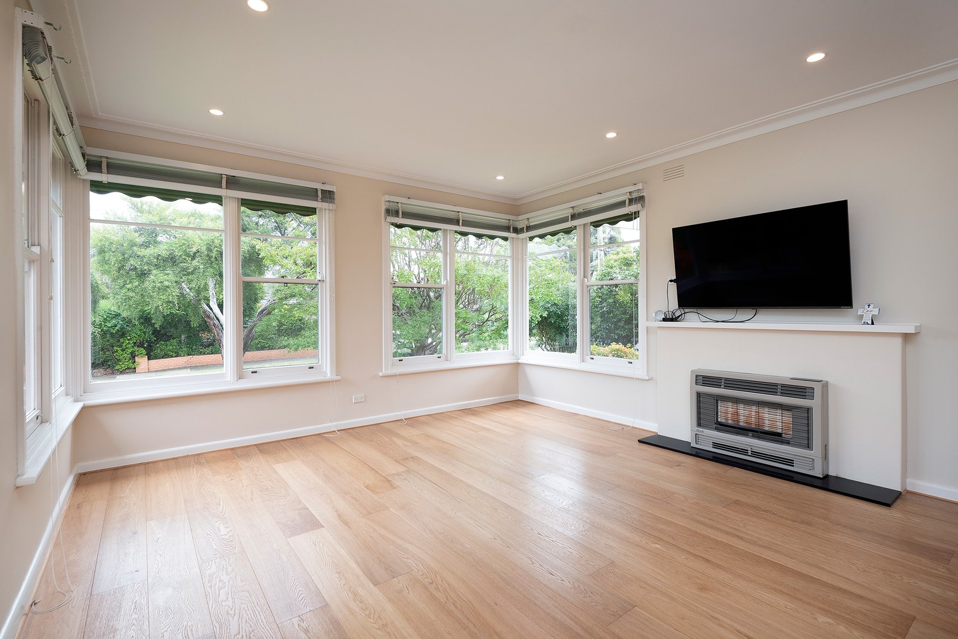 Property Gallery Thumbnail 2