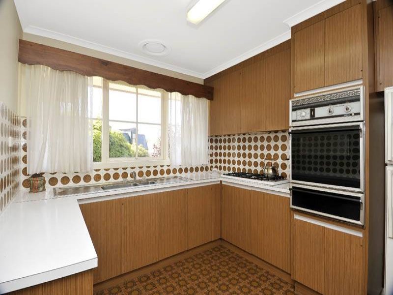 1/2 Milton Street, Canterbury image 3