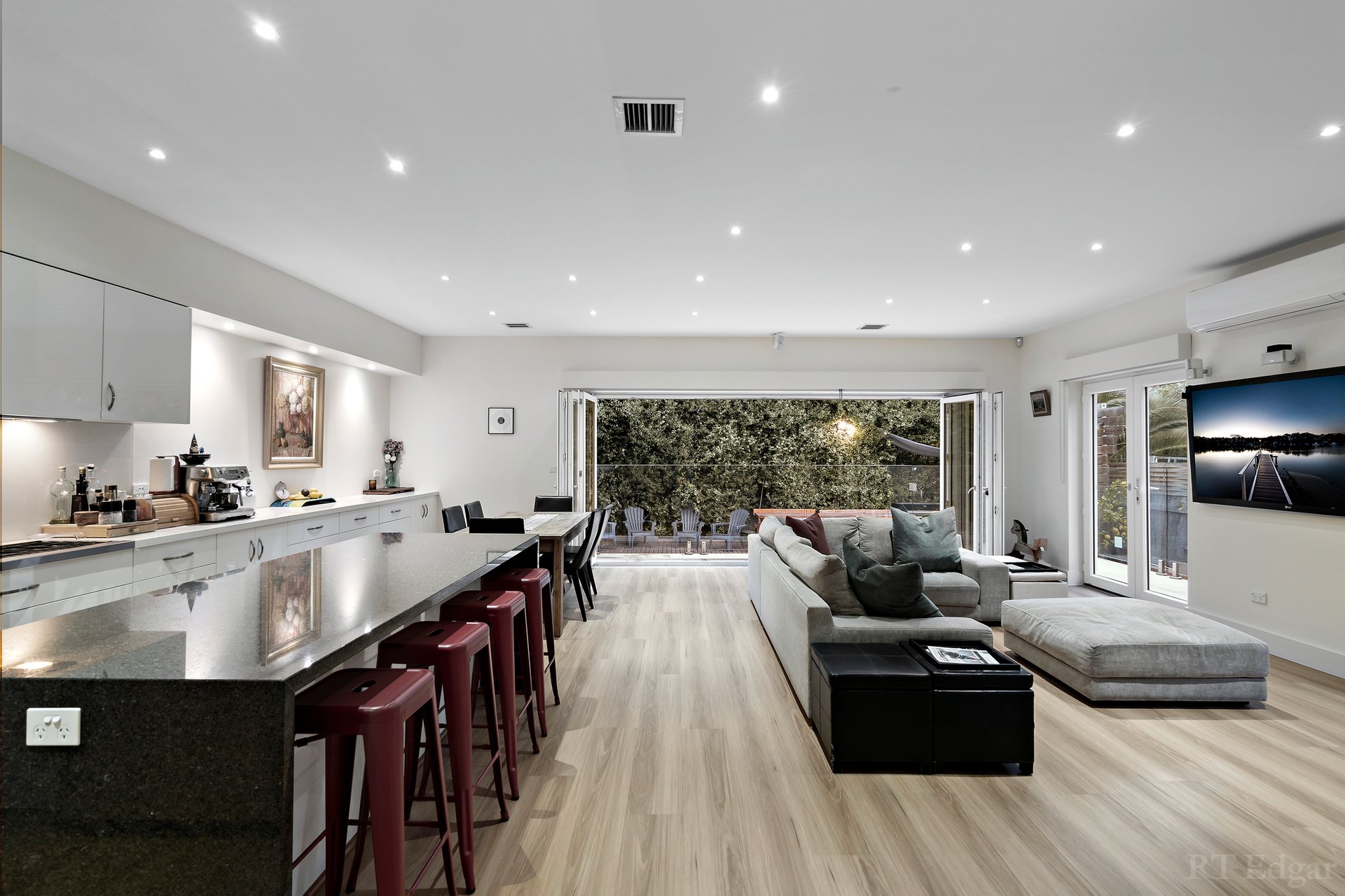 Property Gallery Thumbnail 2