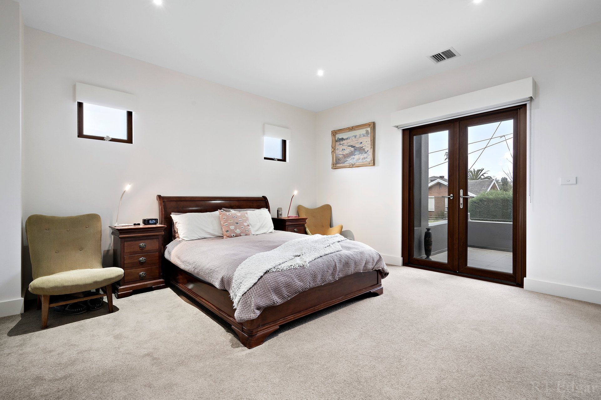 Property Gallery Thumbnail 6