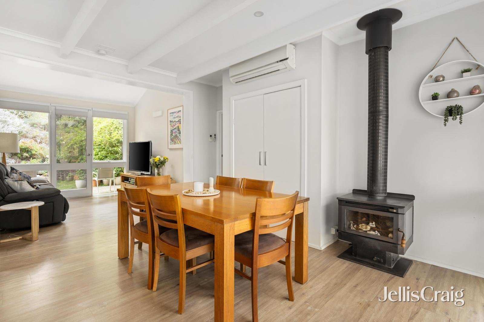 12 Montpelier Drive, Lower Plenty image 8