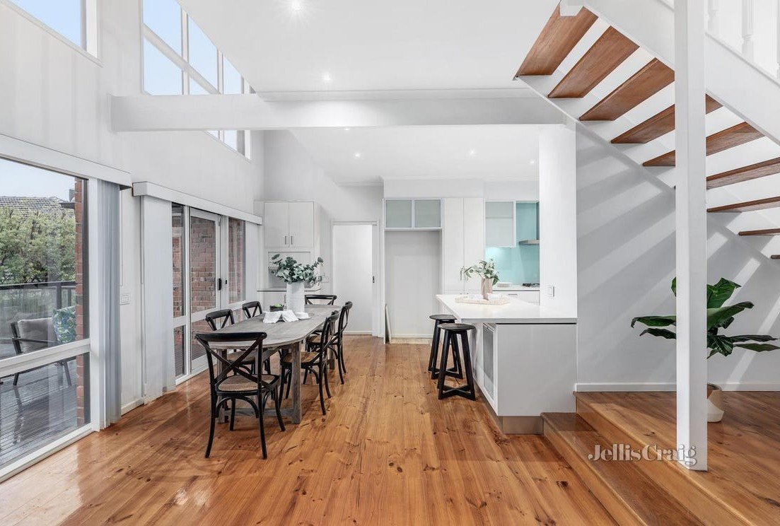 12 Mountleigh Court, Glen&nbsp;Waverley image 2