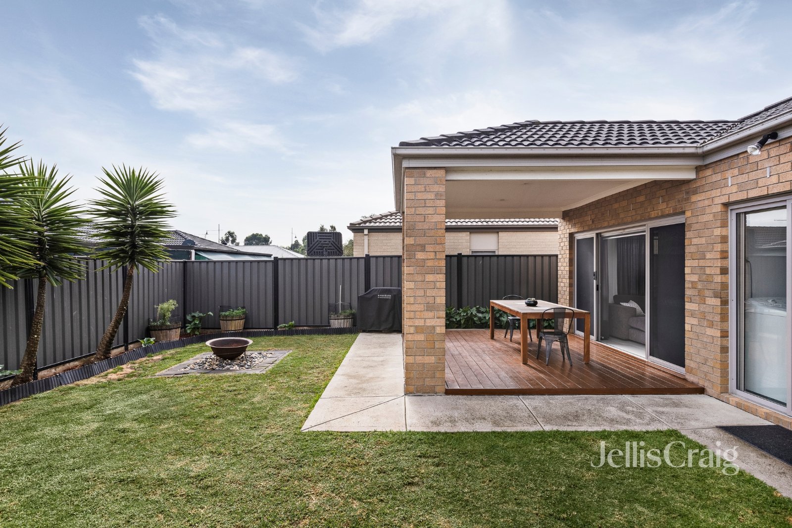 12 Muir Way, Mernda image 5