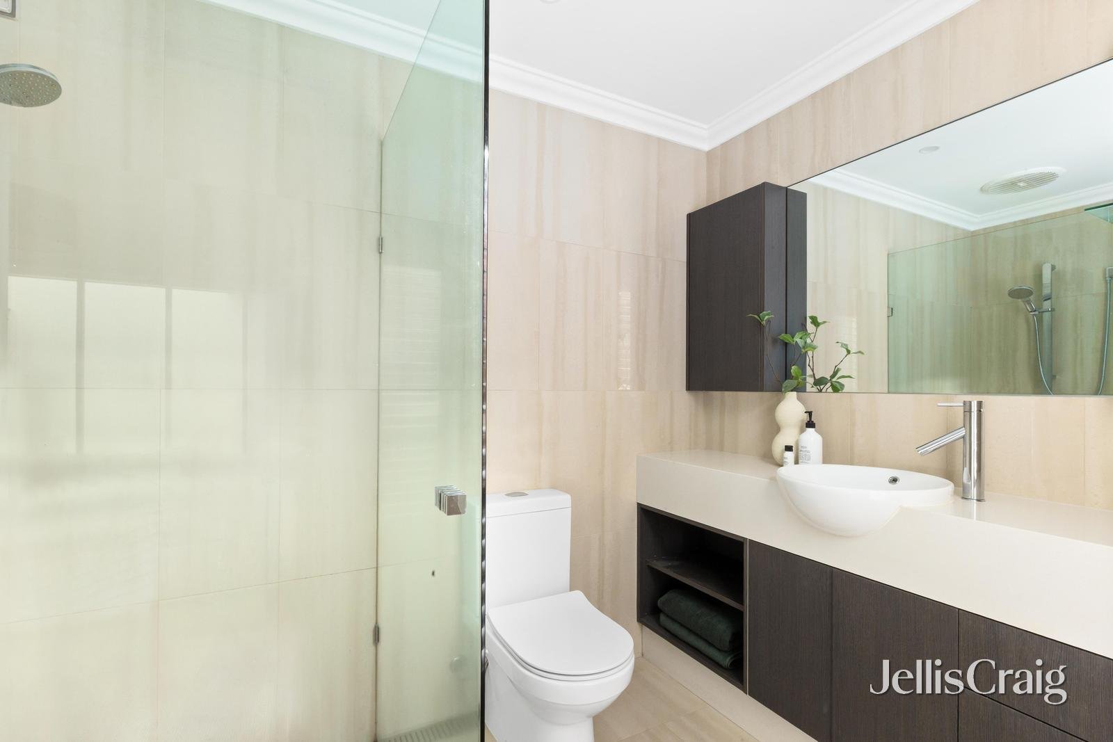 12 Mulberry Court, Eltham image 9