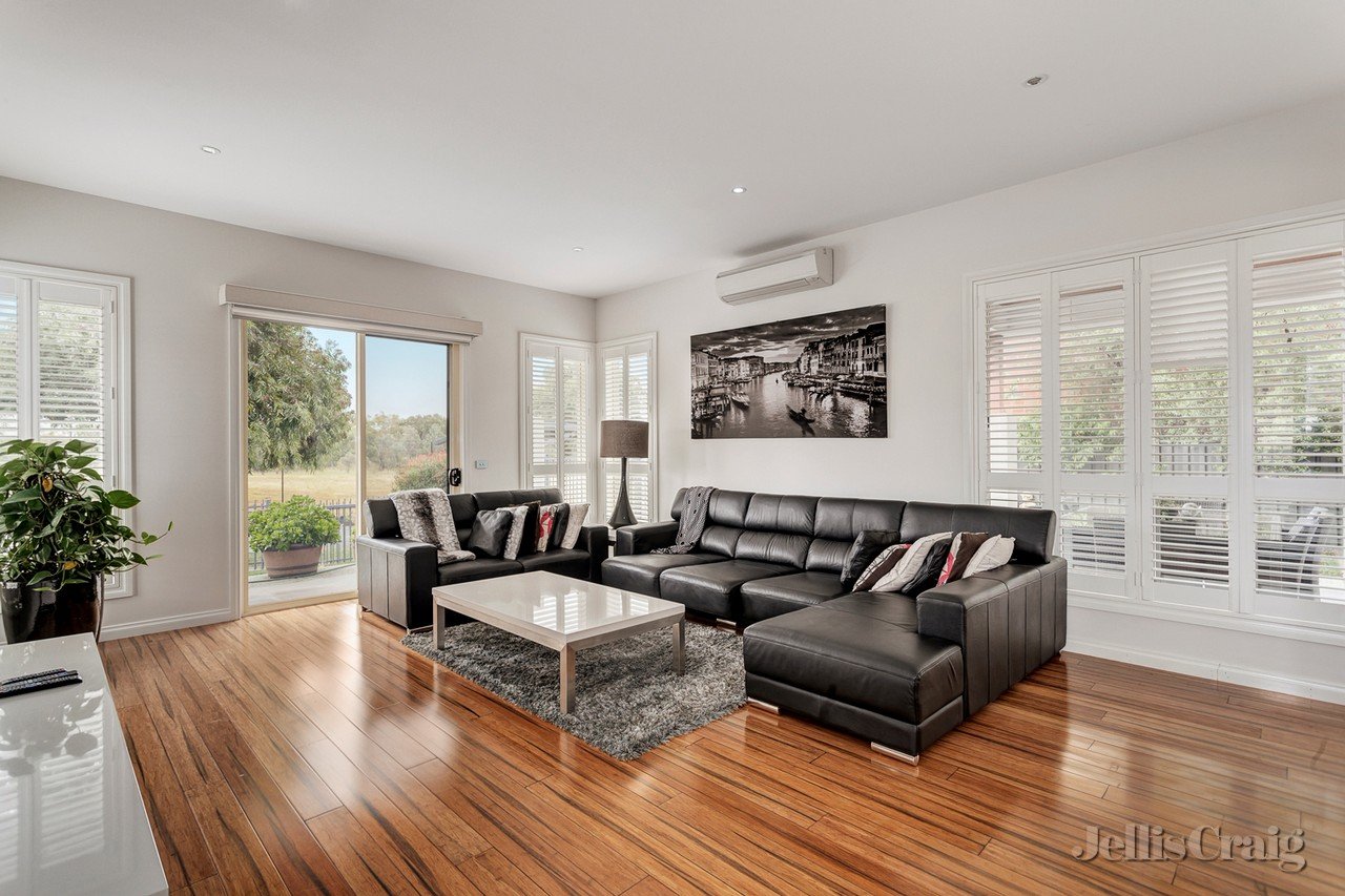 12 Myrtle Drive, Maidstone image 5