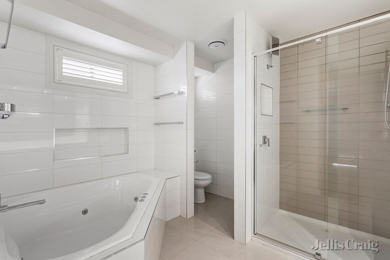 12 Myrtle Drive, Maidstone image 9
