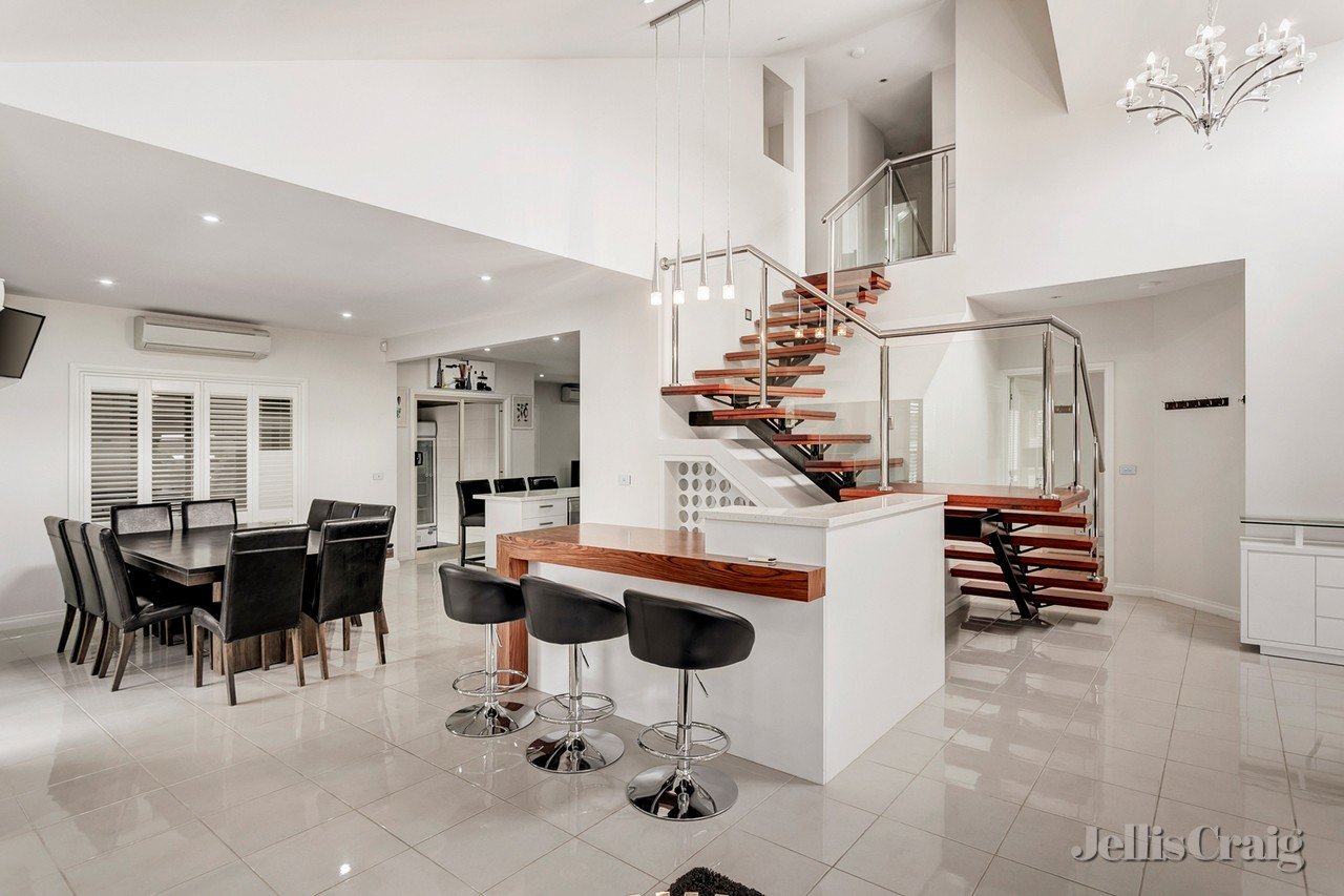 12 Myrtle Drive, Maidstone image 6