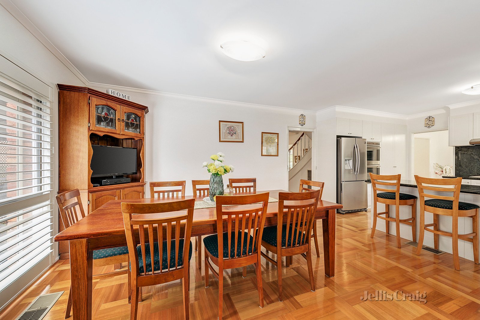 12 Newlands Crescent, Doncaster East image 6