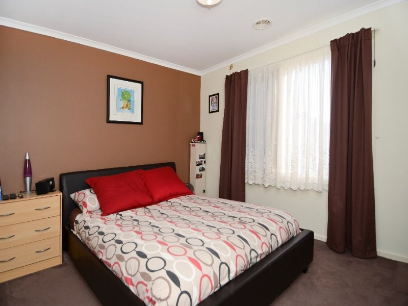 12 Nigella Avenue, Corio image 6