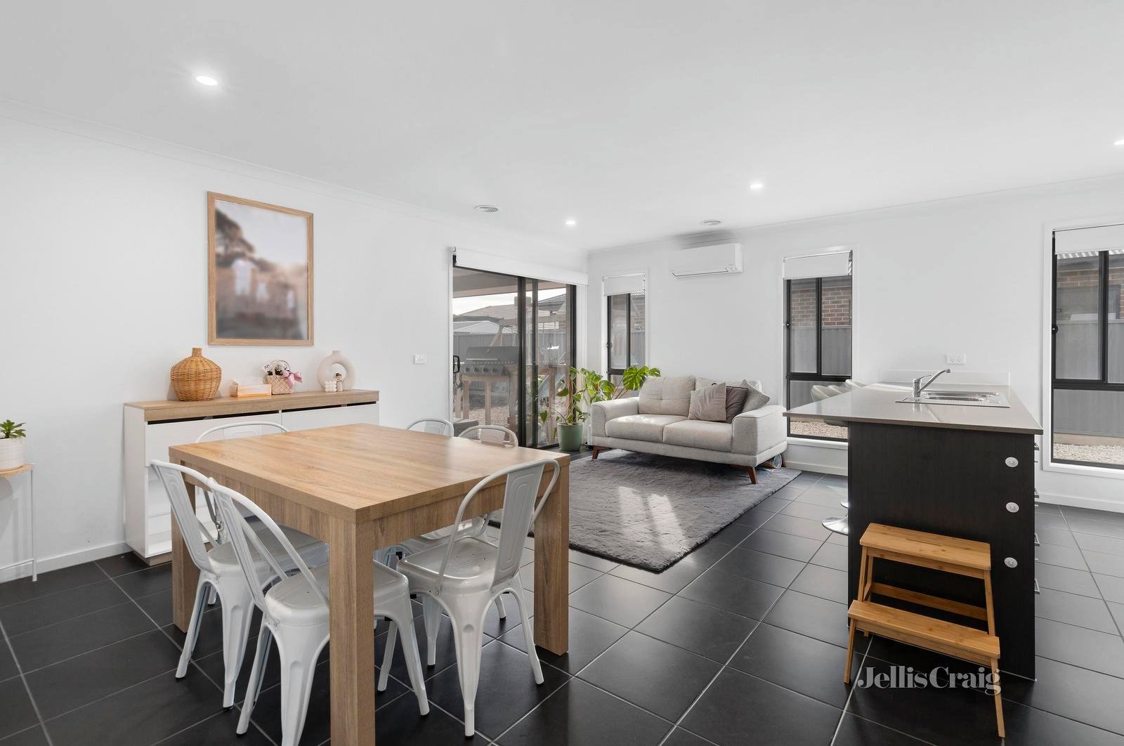12 O'Brien Drive, Alfredton image 3