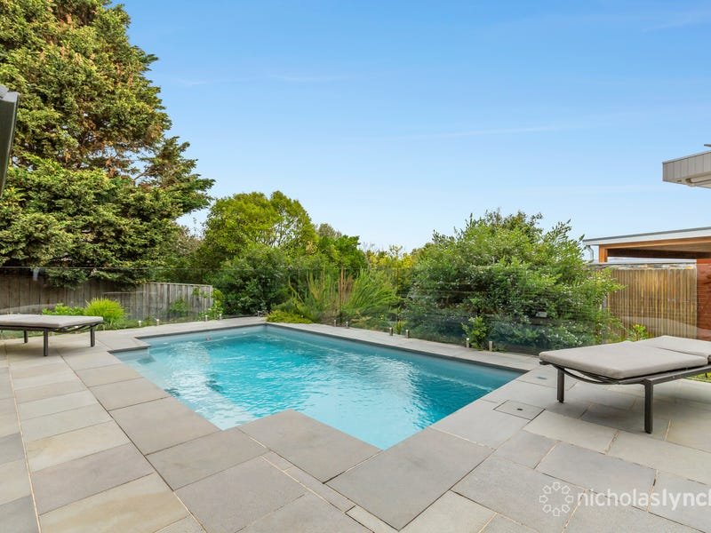 Property Gallery Thumbnail 9