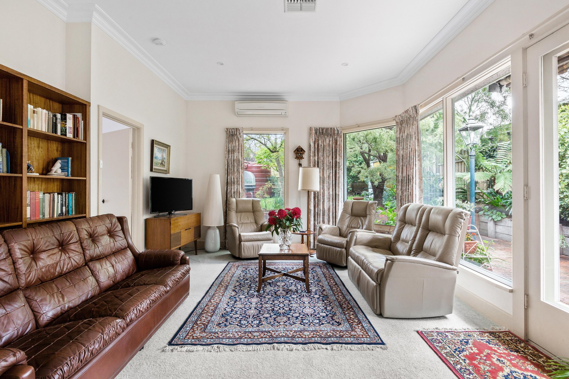 12 Orrong Crescent, Camberwell image 6
