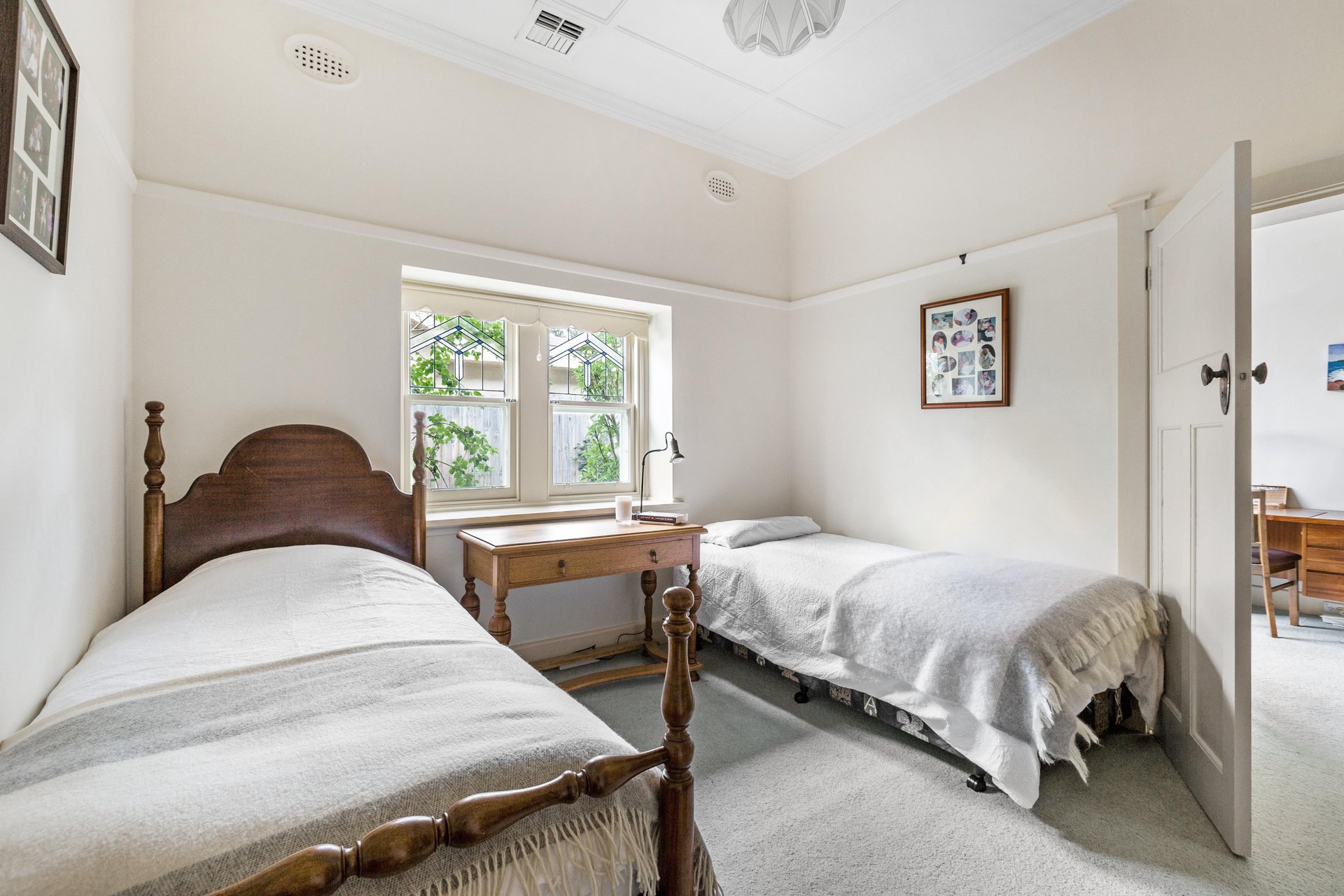 12 Orrong Crescent, Camberwell image 10