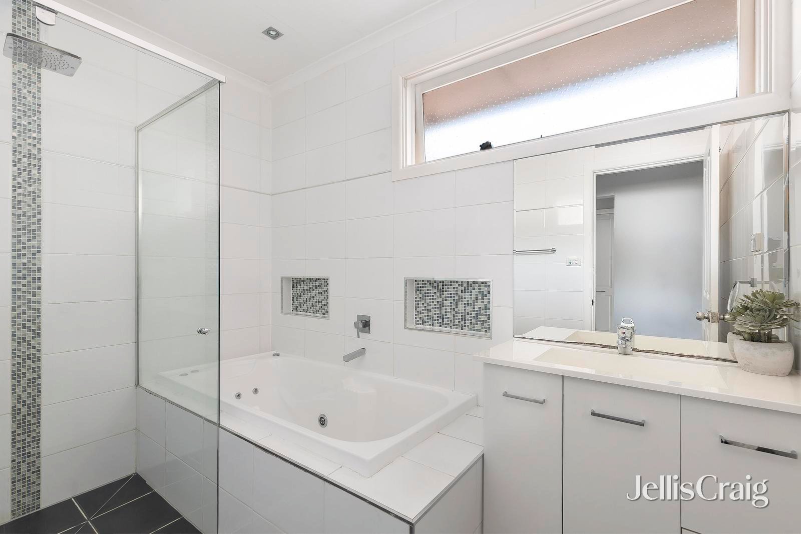 12 Outlook Drive, Nunawading image 7