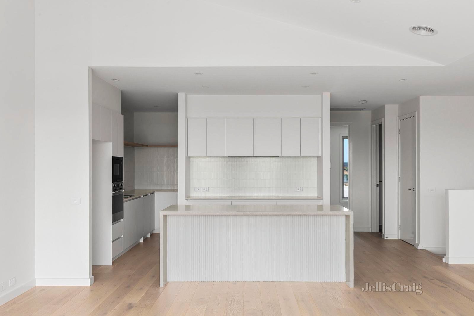 12 Oyster Lane, Point Lonsdale image 2