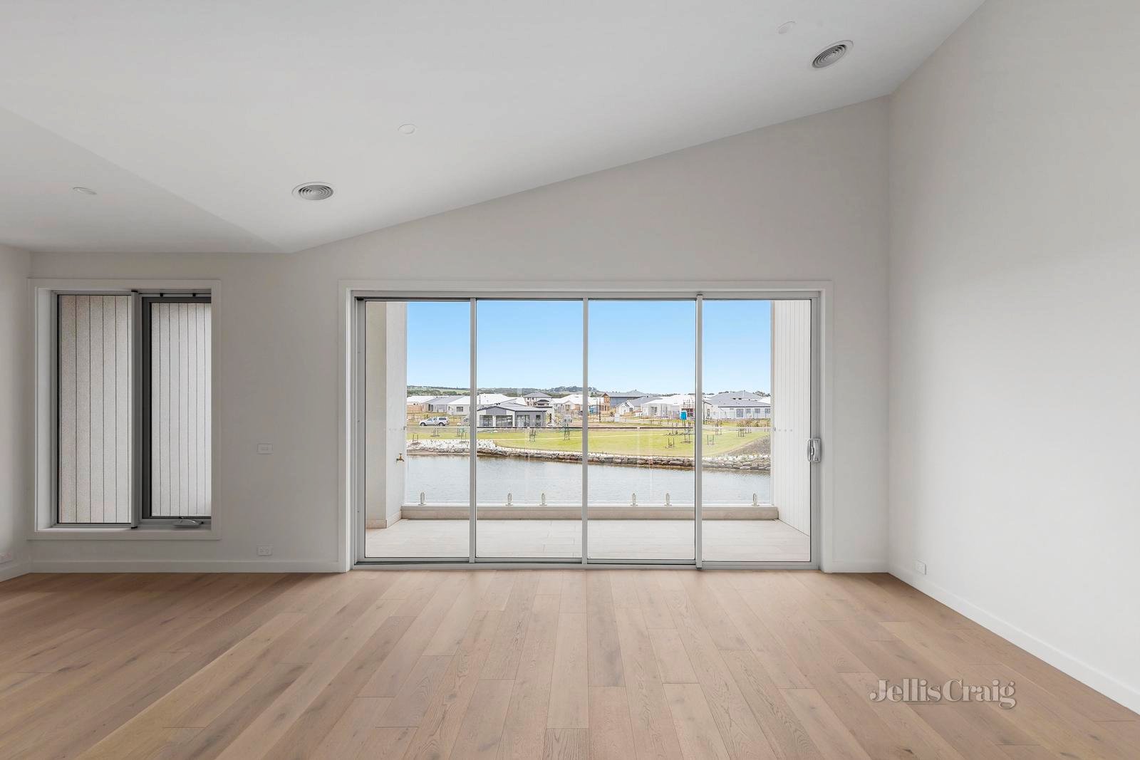 12 Oyster Lane, Point Lonsdale image 3