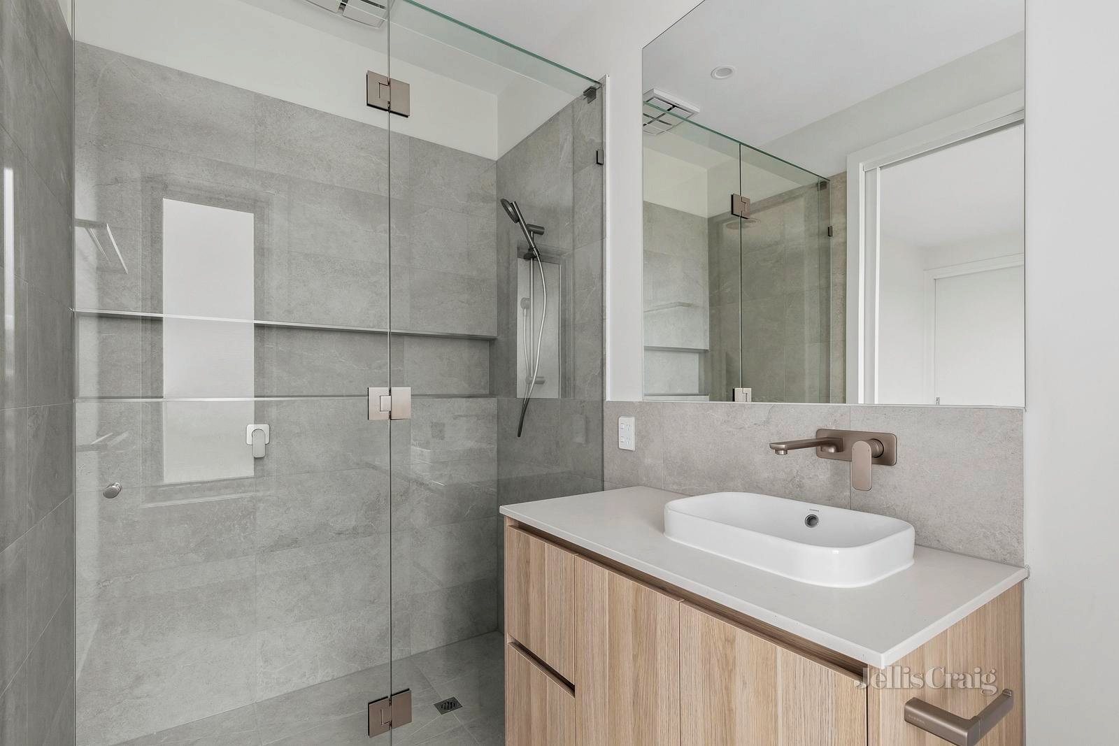 12 Oyster Lane, Point Lonsdale image 4